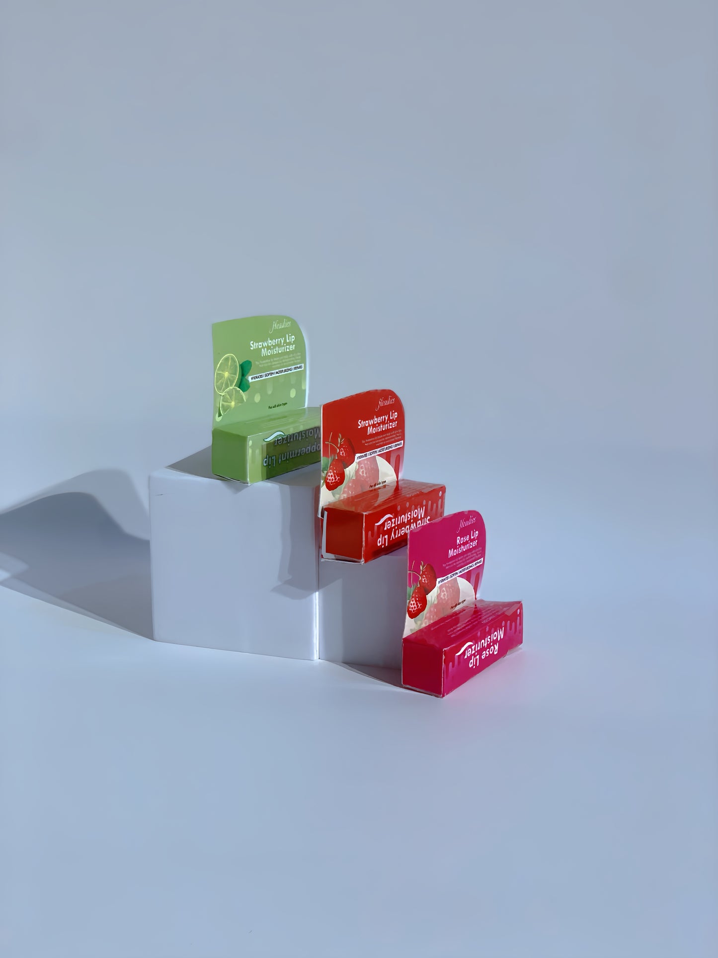 Protective lip moisturizer